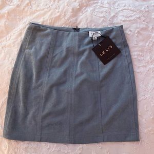 NWT Le Lis Boutique Skirt